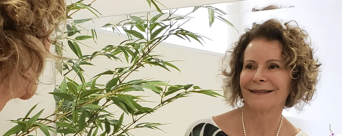 Tratamentos faciais que unem tecnologia e cuidado com a aromaterapia